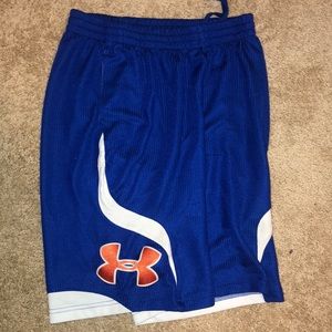 Under Armour basketball shorts youth XL